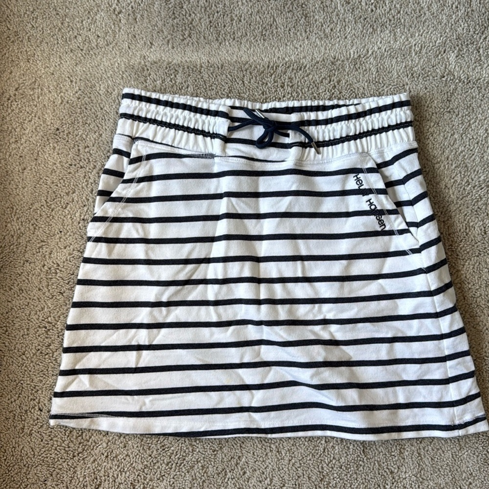 Helly Hansen | Striped Skirt | Size Small | Navy / white - Picture 1 of 6